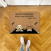 Personalisierte Fußmatte "Spähende Haustiere" im Comic-Stil